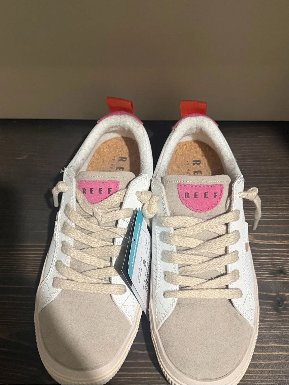 Reef  White & Pink Low-Top Lace Sneakers